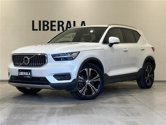 XC40B4 AWD インスクリプション 4WD