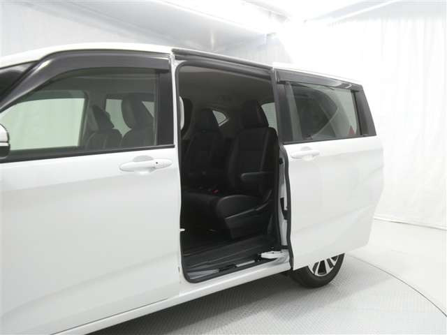 フリード1.5 ハイブリッド G