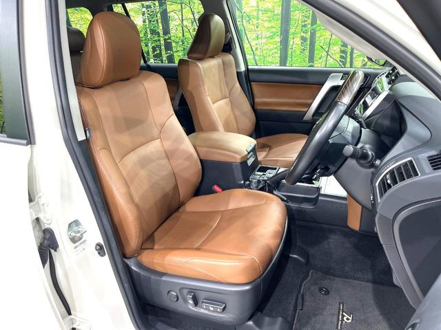 �y�u���E�����U�[�V�[�g�z�f�U�C�����������A�������̂��钃�v�V�[�g�B��ɑ̂ɐG��镔��������A����S�n�̗ǂ��ɂ͂�����肽���ł��ˁ􉘂�̕t����򉻂�}����������R�[�e�B���O�{�H�����X�X���ł����