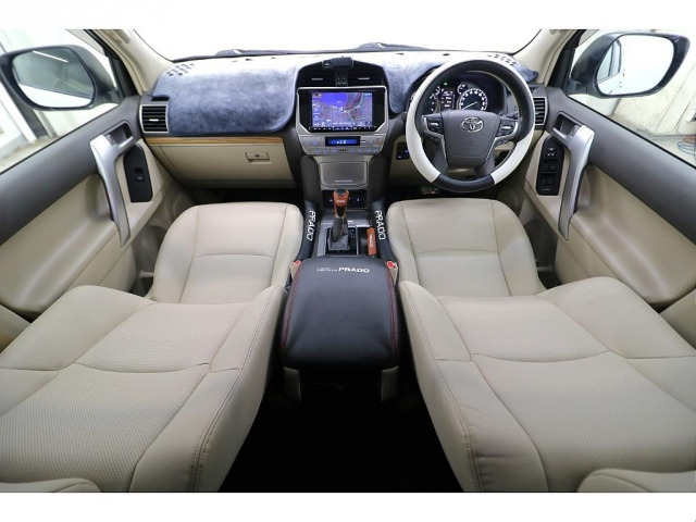 ランドクルーザープラド2.7 TX Lパッケージ マットブラック エディション 4WD