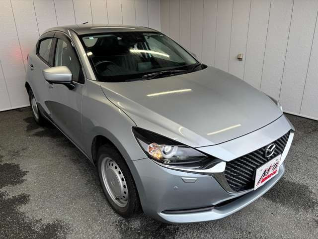 ���ʎԂ́u�T�[�r�X�J�[�G���Y �{�X�v�A�y�����Ԃ́u�T�[�r�X�J�[�G���Y �����X�v���炨�T�������܂��B