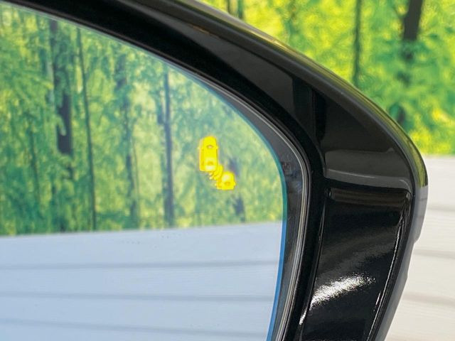 �y�u���C���h�X�|�b�g�C���t�H���[�V�����z���s���A�h�A�~���[�̎��p�ɂȂ�₷���ӏ��Ɍ㑱�Ԃ��ڋ߂���ƃT�C�h�~���[�t�߂Ɍx����\���A�h���C�o�[�ɒ��ӊ��N�����Ă���܂��B