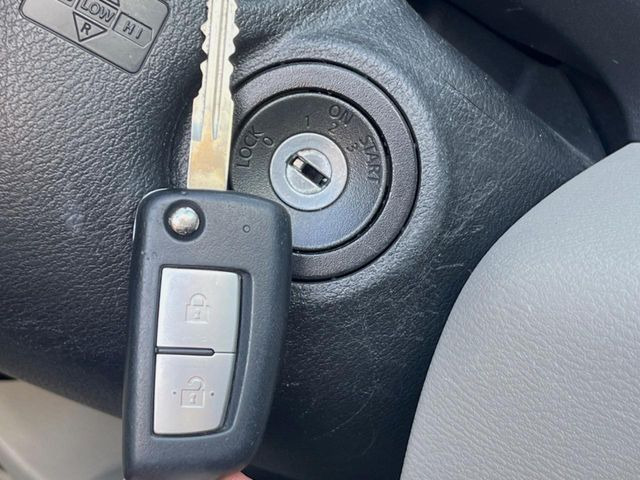 �y�C���e���W�F���g�L�[�z�J�o����|�P�b�g�ɓ��ꂽ�܂܂ł��h�A�̎{���E�������\�ȃX�}�[�g�L�[�𑕔��B�G���W���̃I���E�I�t�����J�M�����o���K�v����������Ƃ��Ă��֗��ł���