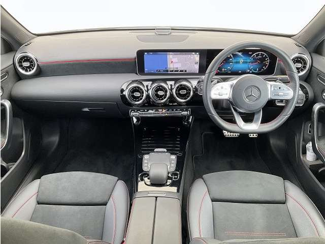 AクラスセダンA180 スタイル AMGライン