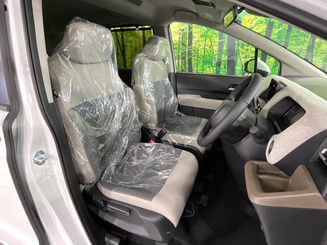 もちろん車内はキレイです♪よりクリーンな状態をキープしたいお客様には『ナノゾーンコート』がおすすめ!新型コロナウイルス対策や、除菌・消臭に効果を発揮し多くの方にご好評いただいております。