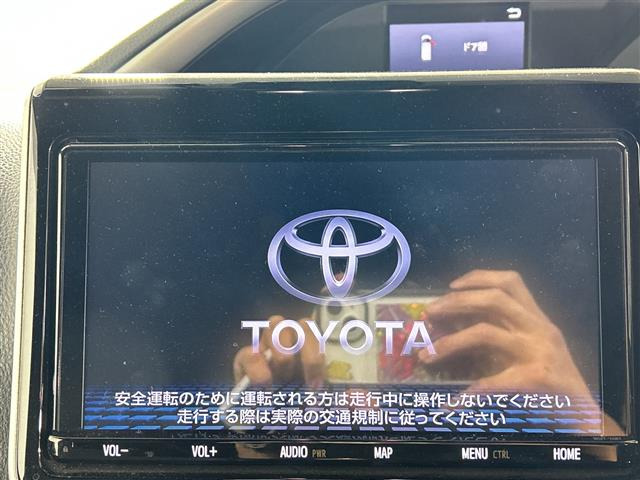 ヴォクシー2.0 ZS 煌III