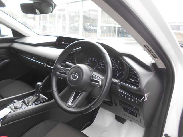 MAZDA3セダン1.5 15S ツーリング