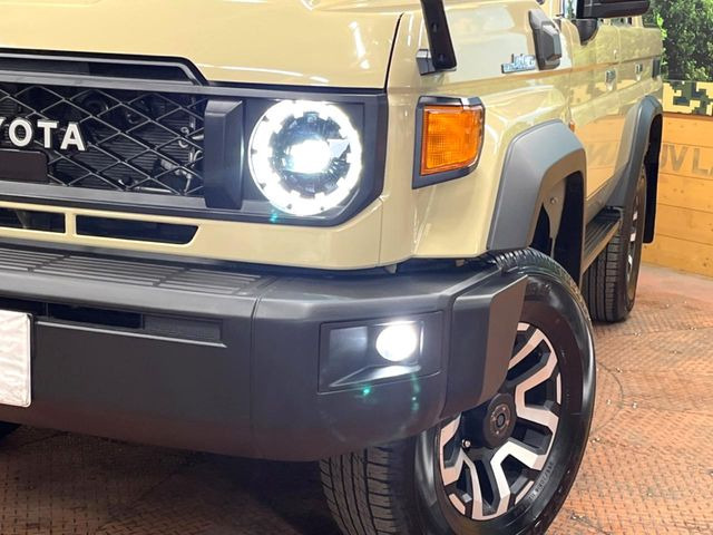 �yLED�w�b�h���C�g�z���V����ԑ��s�����ǍD�Ȏ��E���m�ۂ����S���ĉ^�]�ł��鍂�P�xLED�w�b�h���C�g�𑕔�!�_�����x�������A����d�͂��}�����Ă��܂��B