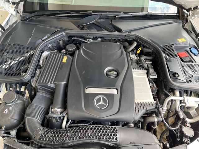 �����X�ł́A�e���[�J�[�̐�p�f�f�e�X�^�[�𓱓��B���Ǝ��i�����e�N�j�J���X�^�b�t���풓���Ă���܂��̂ŁA������̍ۂɂ����S���Ă����p���������܂��B