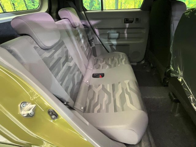 ���i���ȃI���W�i���t���A�}�b�g���I�v�V�����ɂĂ��p�ӂ��Ă���܂��B���D���ȃf�U�C����J���[�����Ԃɍ��킹�đI��ł����������Ƃ��ł��܂���