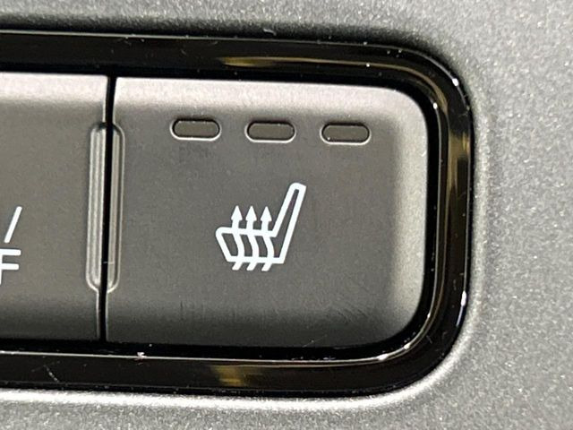 �y�V�[�g�q�[�^�[�z�������ɏd�󂷂�V�[�g�q�[�^�[!�G�A�R����葁�����܂��Ă����̂Ŋ�����̐l�����S�ł��ˁ�G�A�R���̉����͊������邩����A�Ƃ������ɂ����������߂ł��B