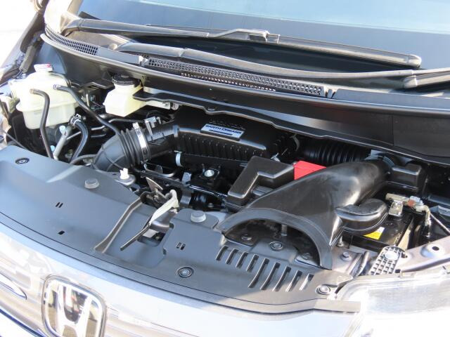 �G���W�����[�������ꂢ�ł���B�@�֋@�\�n���ǍD�ł��B�[�ԑO�ɓ_���������s���܂��B�G���W���I�C���E�I�C���t�B���^�[�E�G�A�R���t�B���^�[�E���C�p�[�S���͕K�������v���܂�(�G�A�R���t�B���^�[�́A�����Ԃ̂�)