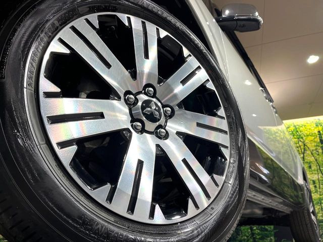 �y�����A���~�z�C�[���z�O�ςɃ}�b�`���������A���~�z�C�[���𑕒����Ă���܂��B�e��ЊO�A���~�z�C�[����A�X�^�b�h���X�^�C�����戵�����Ă���܂��B���񂲑��k����������