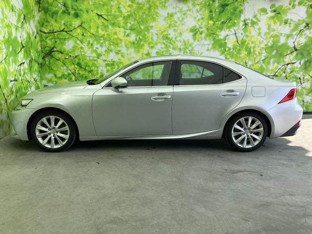 IS300h バージョンL