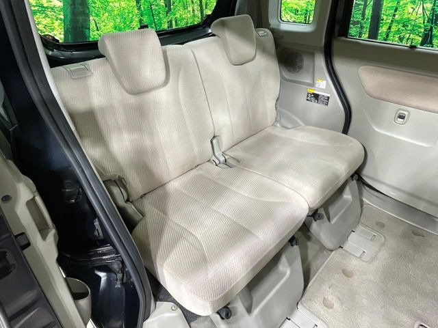 ���i���ȃI���W�i���t���A�}�b�g���I�v�V�����ɂĂ��p�ӂ��Ă���܂��B���D���ȃf�U�C����J���[�����Ԃɍ��킹�đI��ł����������Ƃ��ł��܂���