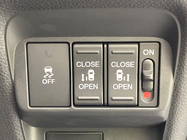 フリード1.5 e:HEV クロスター