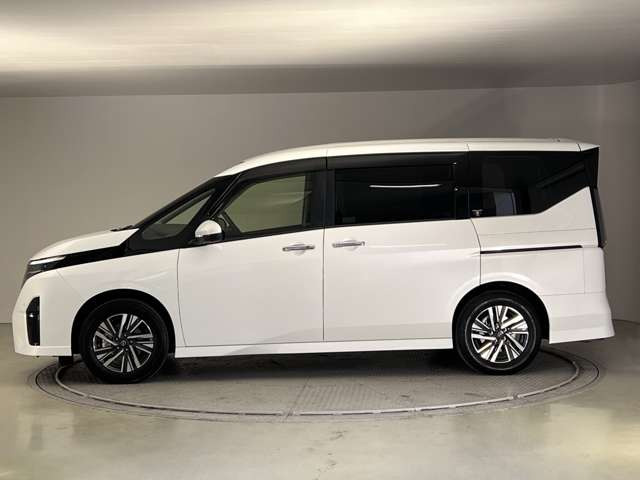 セレナ2.0 ハイウェイスターV