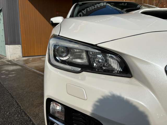 �w�b�h���C�g���m�F����������