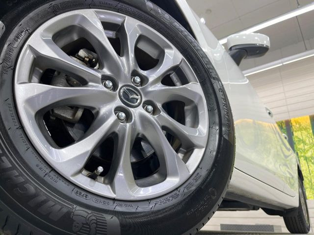 �y�����A���~�z�C�[���z�O�ςɃ}�b�`���������A���~�z�C�[���𑕒����Ă���܂��B�e��ЊO�A���~�z�C�[����A�X�^�b�h���X�^�C�����戵�����Ă���܂��B���񂲑��k����������