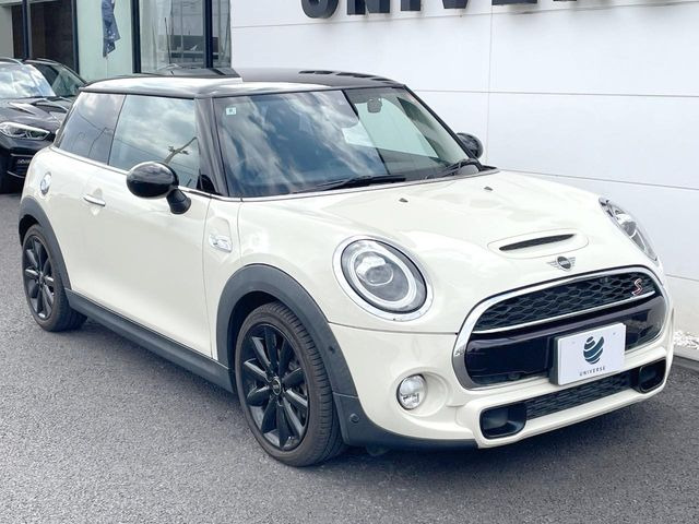 �������t�т̕ۏ؂̑��A���S�̍Œ�3�N�E���s�������ۏ�(�L��)�����p�ӁB�A���Ԃ����S���Ă��y���݂���������l�A�ۏؓ��e���[���͂������A�����_��&�I�C�������⃍�[�h�T�[�r�X���t�т��Ă���܂��B