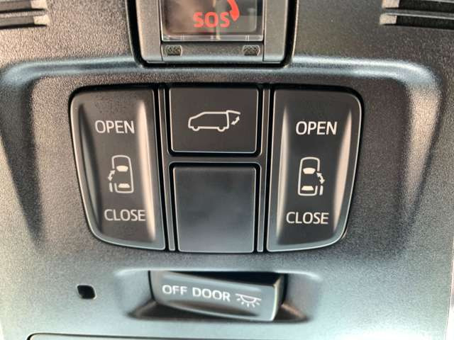 �l�C�̗����d���X���C�h�h�A�t��!�����̕���ו��Ŏ肪�ǂ����Ă����Ԃł������X���C�h�h�A�������J�Ń��N�`���ł�!!