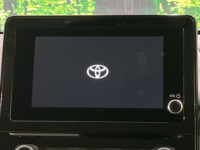 �y8�C���` �f�B�X�v���C�I�[�f�B�I�z���ʂ̃f�B�X�v���C��AppleCarPlay��AndroidAuto�����p�\�B�傫�ȉ�ʂŃX�}�z�i�r�A�v���������p���������܂���