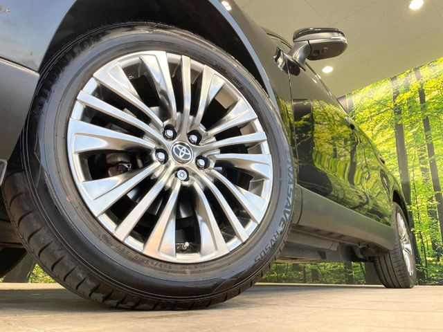 �y����19�C���`�A���~�z�C�[���z�O�ςɃ}�b�`���������A���~�z�C�[���𑕒����Ă���܂��B�e��ЊO�A���~�z�C�[����A�X�^�b�h���X�^�C�����戵�����Ă���܂��B���񂲑��k����������