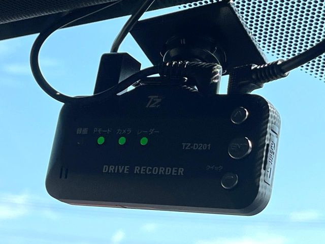 �y�h���C�u���R�[�_�[�z�h���C�u���R�[�_�[����!���s���͂������A������^�]�⎖�̂ɑ��������ہA�f���ŋL�^���A����̃��X�N�ɔ����܂��B���L�^�pSD�J�[�h�͂��q�l�����g�ł��������������K�v������܂��B