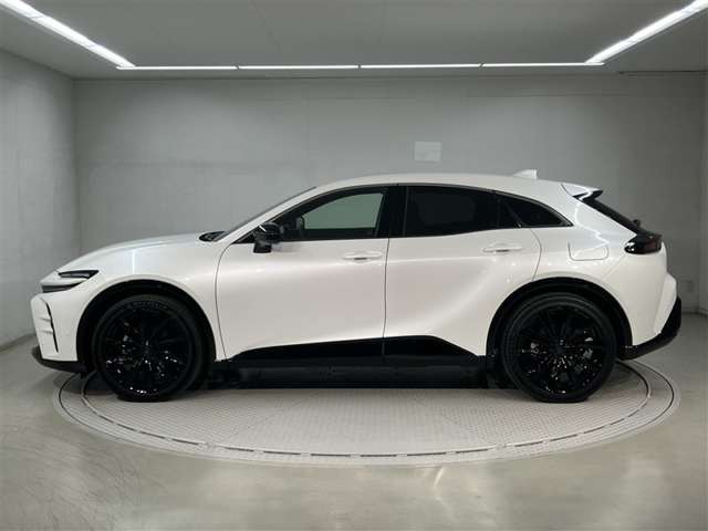 クラウンスポーツ2.5 Z E-Four 4WD