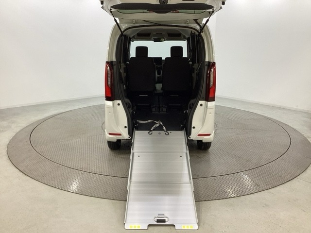 N-BOXスロープ 4WD