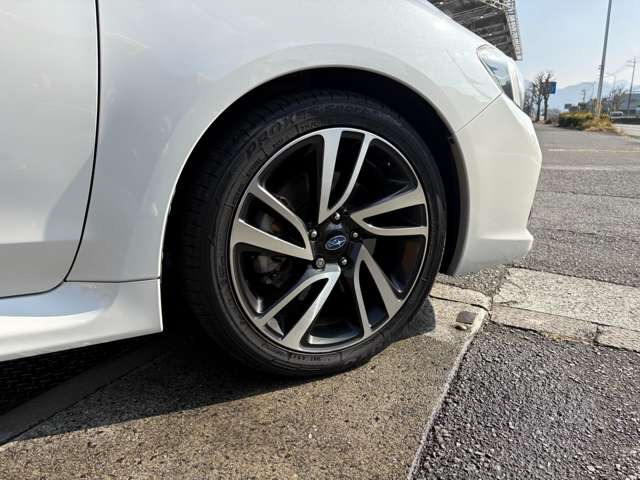 ����18�C���`AW(TOYO PROXES SPORT 225/45ZR18)