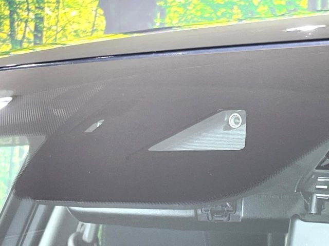 �y�X�}�[�g�V�e�B�u���[�L�T�|�[�g�z�ᑬ���s���ɑO���̎ԗ�����F�����A�Փ˂������Ȏ��͌x��ƃu���[�L�ŏՓˉ���Ɣ�Q�y�����A�V�X�g�B�����S�Ƀh���C�u�����y���݂��������܂��B