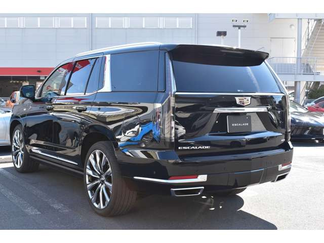 エスカレードプラチナム 4WD