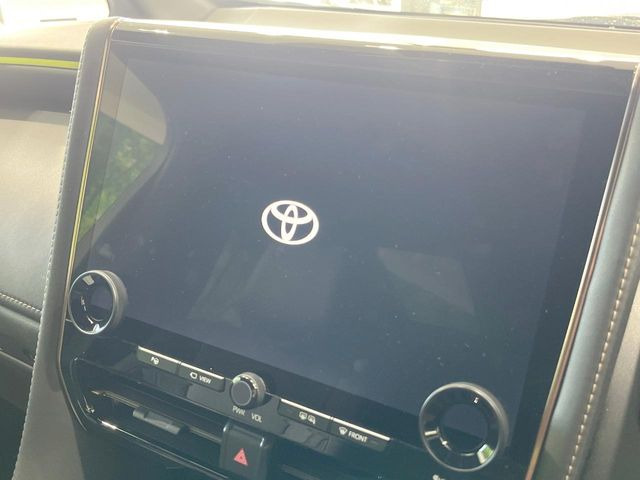 �y�����i�r�z�l�C�̏����i�r�𑕔����Ă���܂��B�i�r�̎g���₷���͂������A�I�[�f�B�I�@�\���[��!�L�����v�◷�s�͂������A�ʋ΂┃�����ȂǕ��i�̃h���C�u���y�����Ȃ�͂���