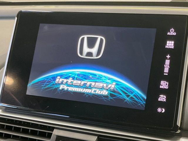 �y���[�J�[�����i�r�z�C���e���A�ɗn�����ރX�^�C���b�V���ȁu��p�݌v�v���[�J�[�i�r�𑕔��􎋔F���⑀�쐫�ȂǊ�{���\�ɂ��D��A���㎿�ȃJ�[���C�t�����y���݂��������܂��B