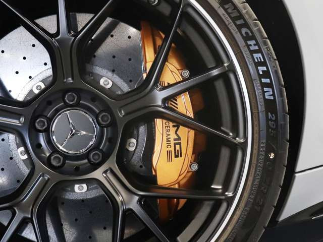 AMG GT 4ドアクーペ63 S E パフォーマンス 4WD