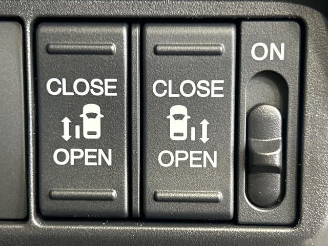 �y�����p���[�X���C�h�h�A�z�X�}�[�g�L�[��^�]�Ȃ̃X�C�b�`�Ō�ȗ����X���C�h�h�A�̊J���\���d��������͂����ăh�A���J����K�v�������A�����Ȃ��q�l�ł��ȒP�ɊJ���߂ł����K�ł���