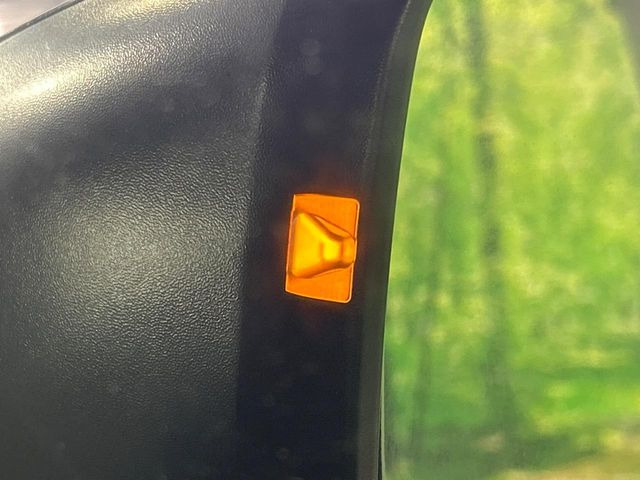 �y�����r�[�N���f�B�e�B�N�V�����z���s���A�h�A�~���[�̎��p�ɂȂ�₷���ӏ��Ɍ㑱�Ԃ��ڋ߂���ƃT�C�h�~���[�t�߂Ɍx����\���A�h���C�o�[�ɒ��ӊ��N�ƁA����̍ۂ̓n���h��������A�V�X�g�����܂��B