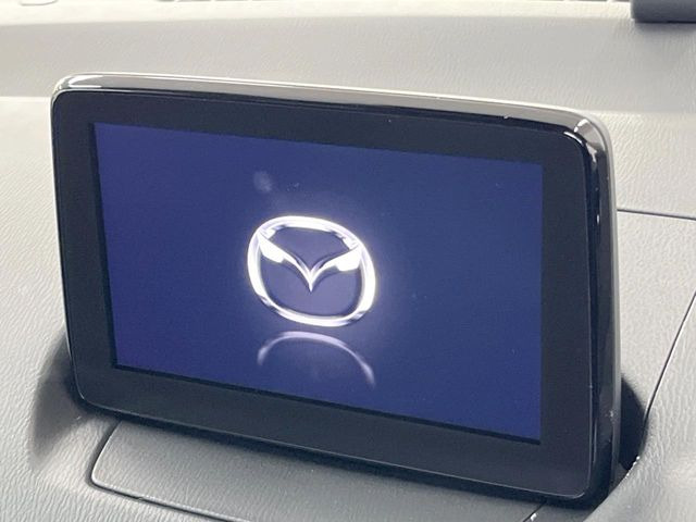 �y�����i�r�z�l�C�̏����i�r�𑕔����Ă���܂��B�i�r�̎g���₷���͂������A�I�[�f�B�I�@�\���[��!�L�����v�◷�s�͂������A�ʋ΂┃�����ȂǕ��i�̃h���C�u���y�����Ȃ�͂���