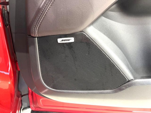 �yBOSE�T�E���h�V�X�e���t�������i�r�z�[���̃i�r�@�\�͂������A���x�ȃ`���[�j���O�\�͂����ڂ���Ă���A�������ȉ��y�����y���݂��������܂���