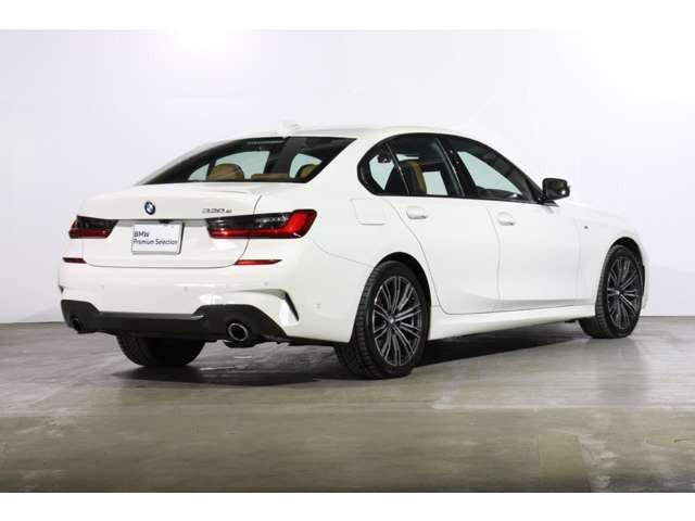 3シリーズセダン330e Mスポーツ