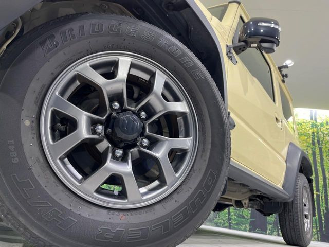 �y����15�C���`�A���~�z�C�[���z�O�ςɃ}�b�`���������A���~�z�C�[���𑕒����Ă���܂��B�e��ЊO�A���~�z�C�[����A�X�^�b�h���X�^�C�����戵�����Ă���܂��B���񂲑��k����������