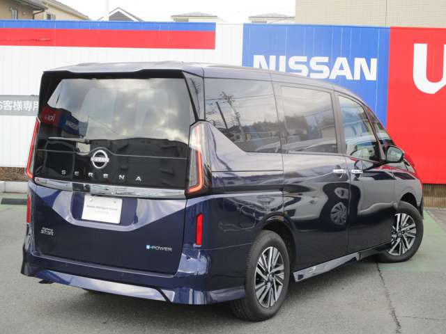 セレナ1.4 e-POWER ハイウェイスターV