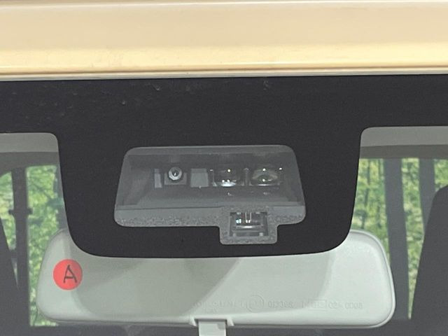 �y�X�Y�L �Z�[�t�e�B�T�|�[�g�z���s���ɑO���̎ԗ�����F�����A�Փ˂������Ȏ��͌x��ƃu���[�L�ŏՓˉ���Ɣ�Q�y�����A�V�X�g�B�����S�Ƀh���C�u�����y���݂��������܂��B