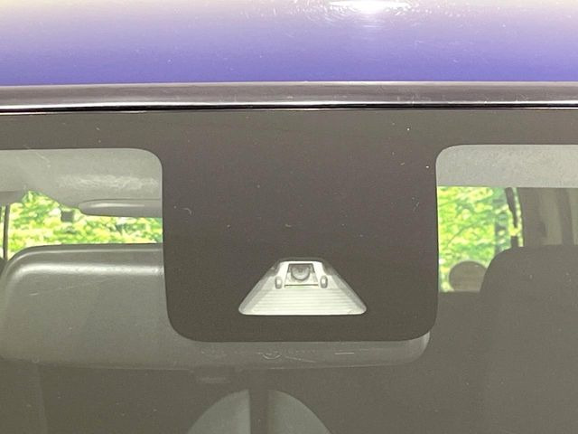 �y�X�}�[�g�A�V�X�g�z���s���ɑO���̎ԗ�����F�����A�Փ˂������Ȏ��͌x��ƃu���[�L�ŏՓˉ���Ɣ�Q�y�����A�V�X�g�B�����S�Ƀh���C�u�����y���݂��������܂��B