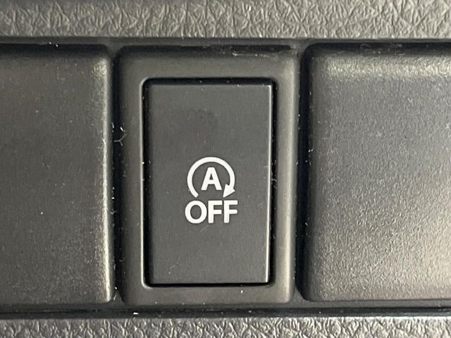 �y�A�C�h�����O�X�g�b�v�z�ԐM����a�؂Œ�Ԃ����ۂɃG���W�����~���A���ʂȔR���̏����}���܂��B�R��������ی�ɂȂ���@�\��G���W���̓u���[�L�𗣂��΍Ďn�����܂��B