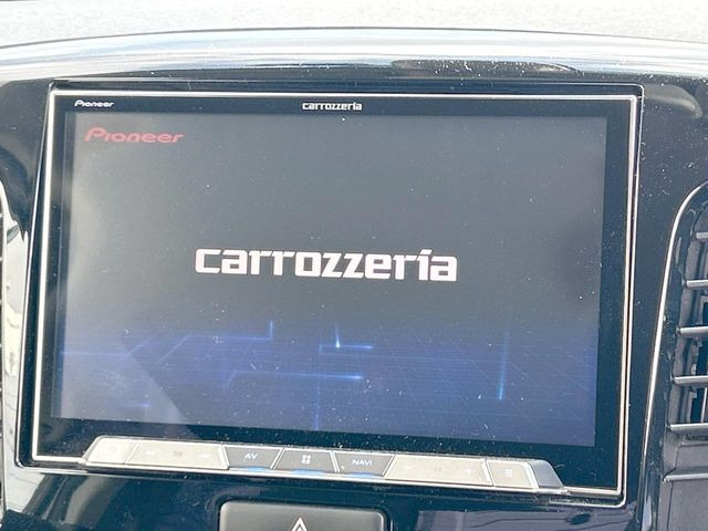 �y8�^�i�r�Q�[�V�����z�ړI�n�܂ł�������ē����Ă����g���₷���i�r�BBluetooth�ڑ�����΂������̃X�}�z��MP3�v���C���[�̉��y���Đ��\!�����̉^�]������Ɋy�����Ȃ�܂�!!