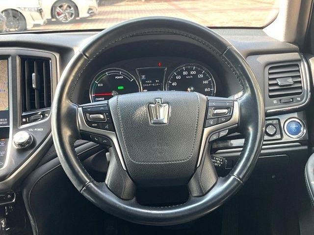 �y�����v�����X�e�A�����O�z�㎿�Ȋv���g�p���邱�ƂŁA��ɂ����������݂ƂĂ��^�]���₷���n���h���ł���