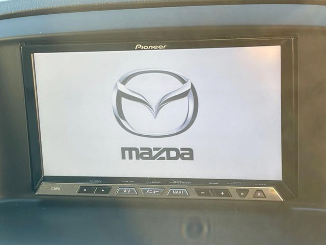 �y�����i�r�z�l�C�̏����i�r�𑕔����Ă���܂��B�i�r�̎g���₷���͂������A�I�[�f�B�I�@�\���[��!�L�����v�◷�s�͂������A�ʋ΂┃�����ȂǕ��i�̃h���C�u���y�����Ȃ�͂���