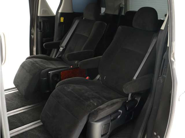 �y�I�b�g�}���t���Z�J���h�V�[�g�z�ő�800mm�̃����O�X���C�h�V�[�g�ƃI�b�g�}���@�\�ɂ�葫���y�X�L�΂������\�ł�!�܂��A�Ђ��|��������܂��̂ŁA���K�ȃh���C�u�����y���݂��������܂�!